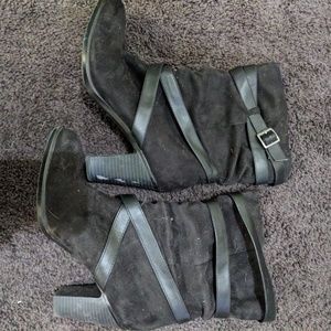 Heeled boots